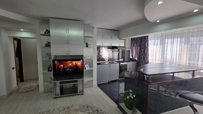 Dorobanti, BRD, centrala termica proprie